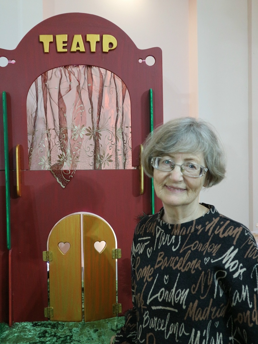 Режиссёр Театра юного зрителя г. Боровичи (ДНТ) Е.Б.Шилова