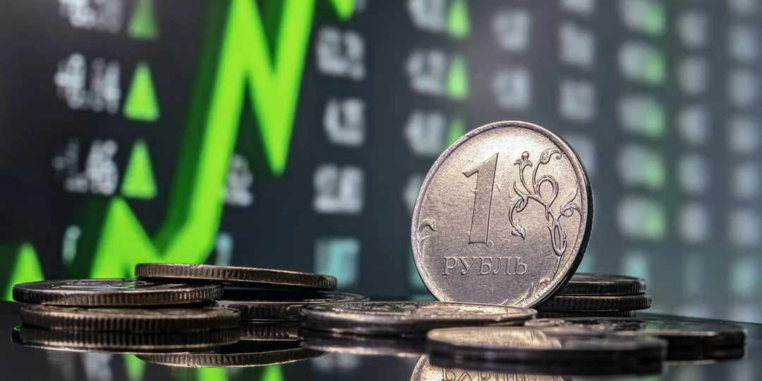 Рубль идёт в наступление: почему экспортёры начали массово распродавать валюту