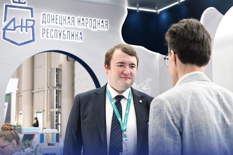    Экспозицию ДНР на форуме в Казани в первый день посетили тысячи гостей. Фото: Корпорация развития Донбасса