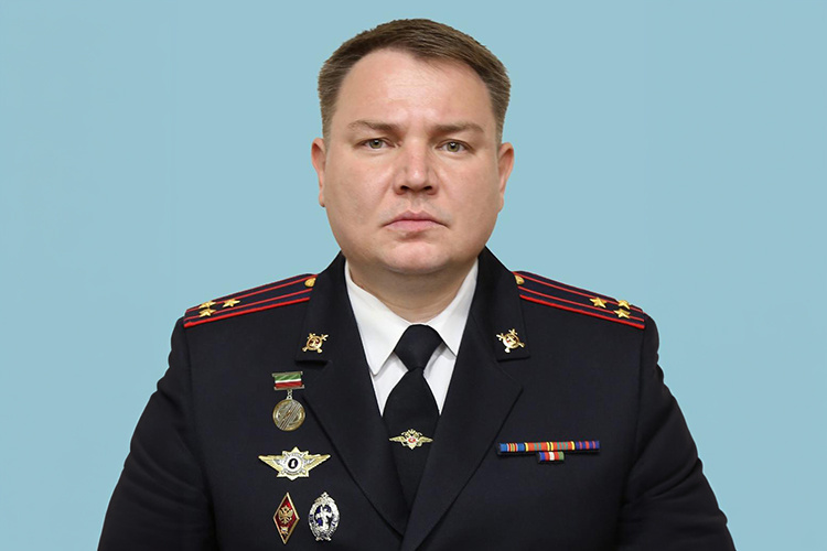    Все дела примет новый руководитель управления УГРО МВД по РТ Айрат Фасхутдинов.   
Фото: 16.мвд.рф