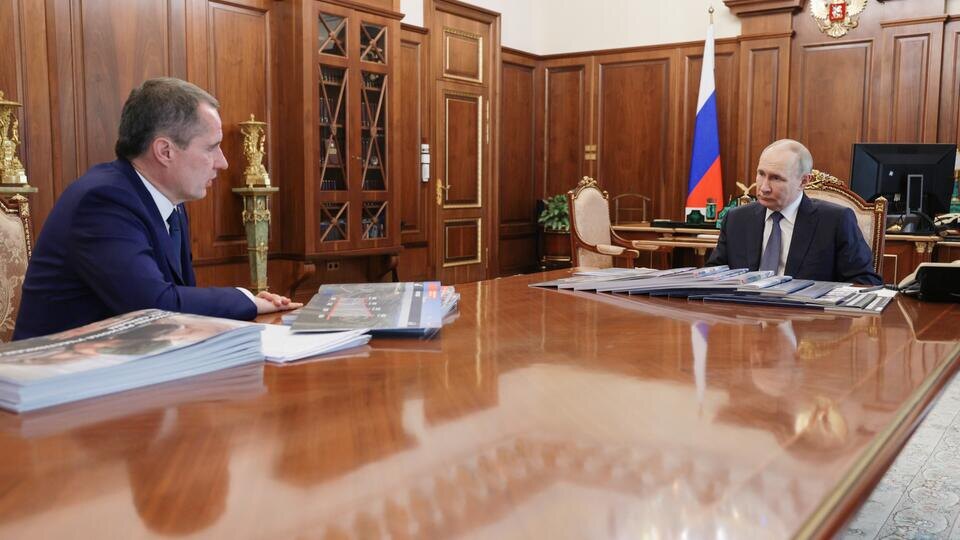     Путин поговорил с Гладковым и Богомазом перед их отставками РИА Новости/Михаил Метцель