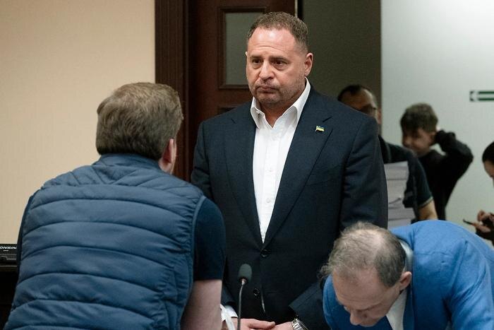 Обложка © ТАСС / EPA / MAXYM MARUSENKO