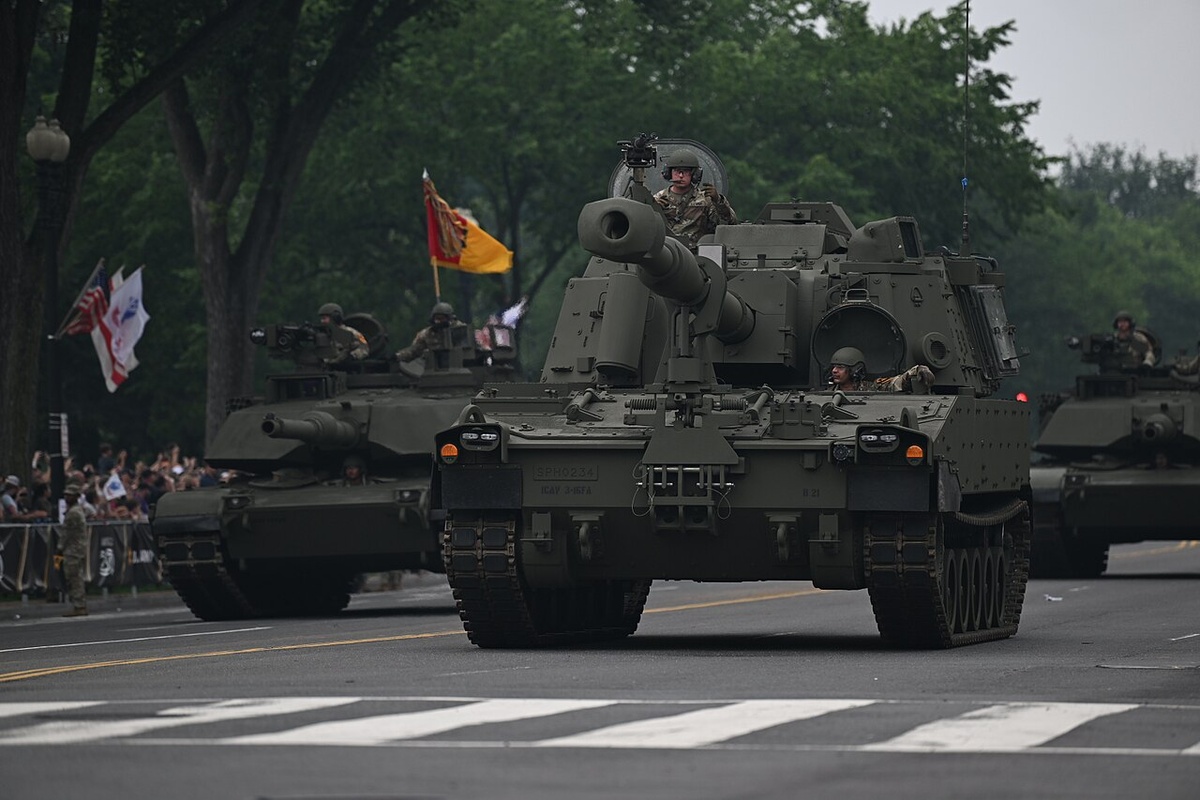 Парад в честь 250-летия армии США, 14 июня 2025. 