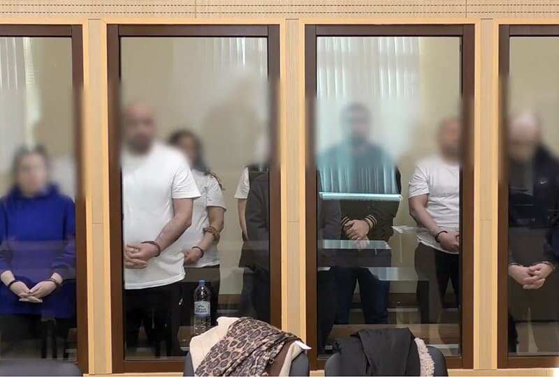    Легализаторы мигрантов