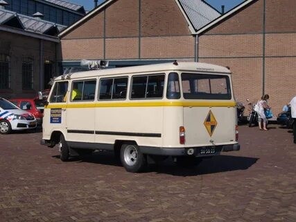 Borgward-B611 сзади. Источник фото: commons.wikimedia.org