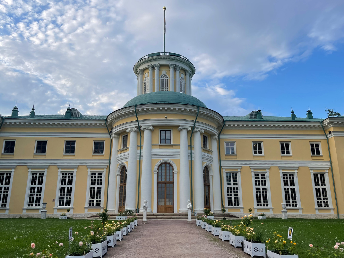 Архангельское