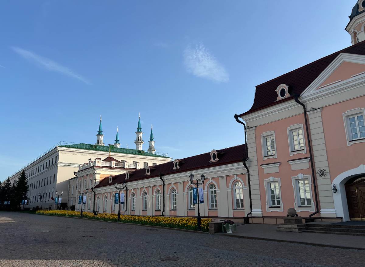 Внутри Казанского кремля