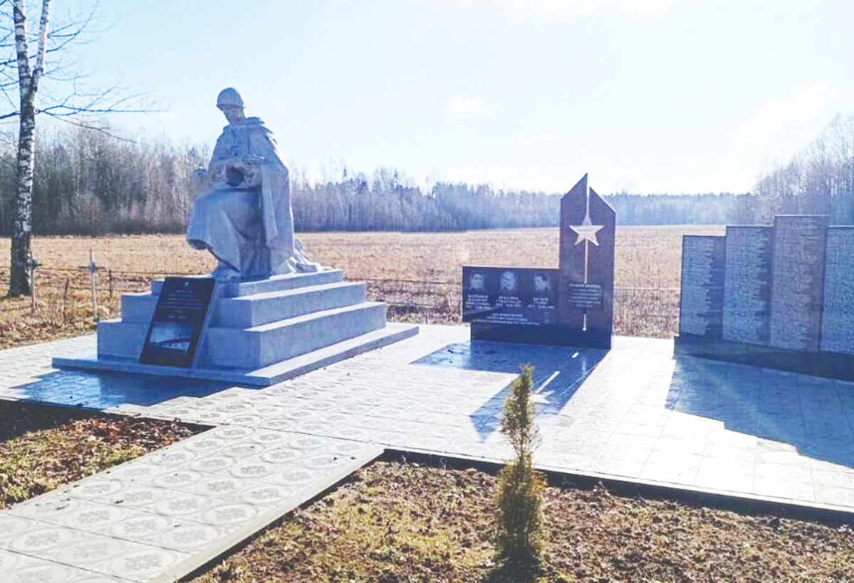 Воинское кладбище – урочище «Могучий Партизан» (учётный номер захоронения №2935), Новобыховский сельсовет – общее количество захороненных – 625 военнослужащих