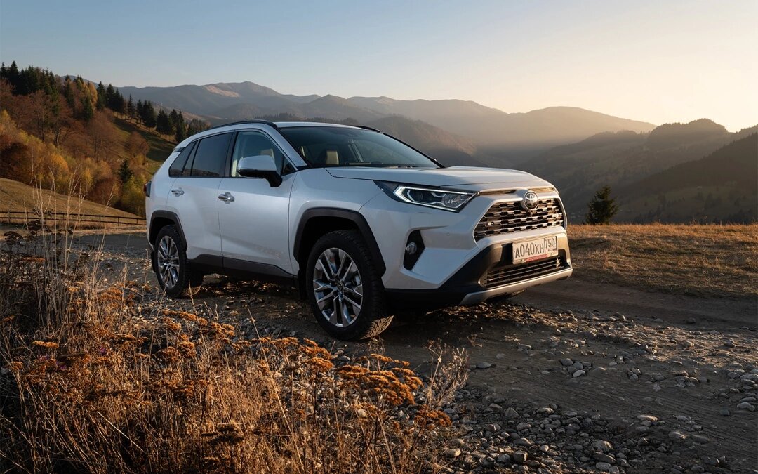 Toyota RAV4 (Фото: Toyota)