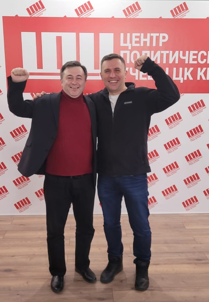 С давним другом и товарищем Николаем Бондаренко, известным "красным блогером".