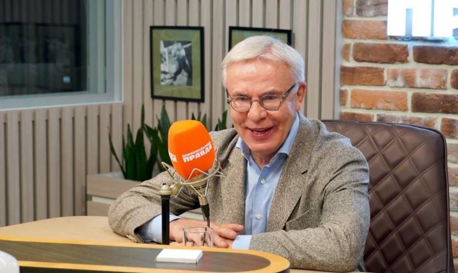    Вячеслав Фетисов высказался о том, как видит будущее Александра Овечкина. Фото: Александр Шпаковский, КП