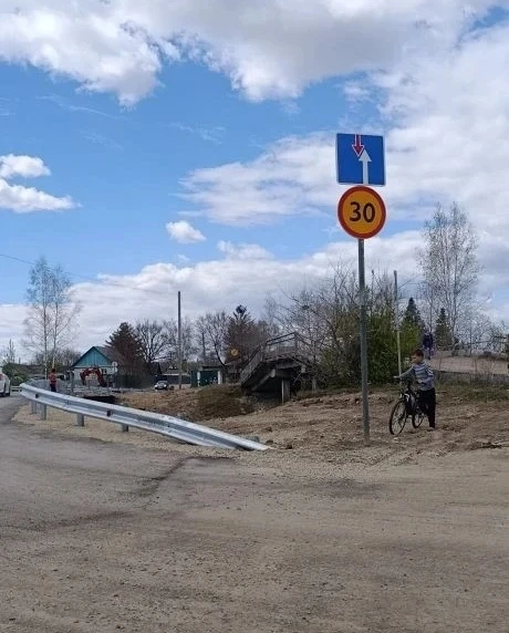  📷