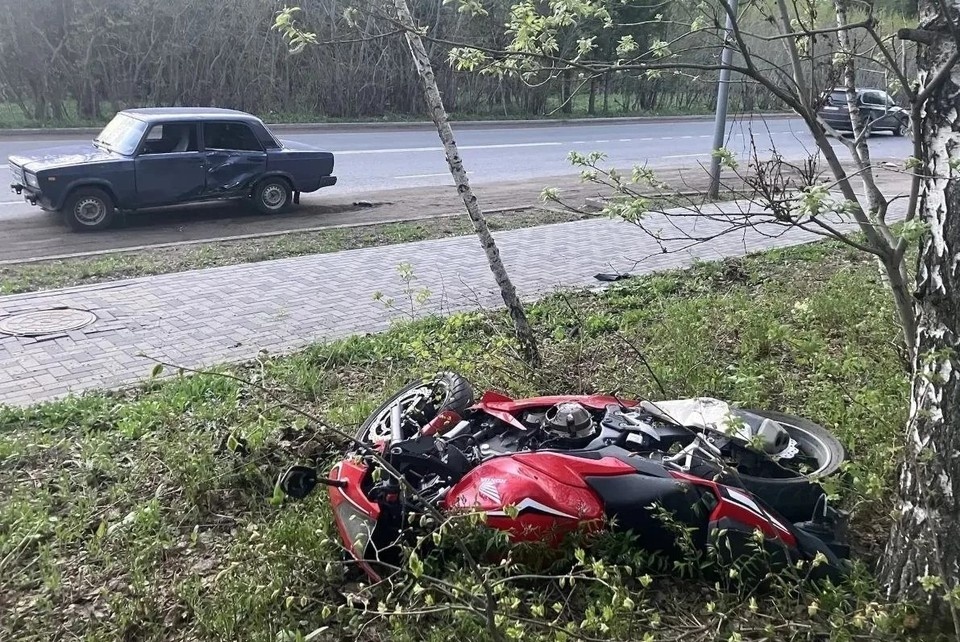    ДТП произошло вечером на улице Королева. Фото: Госавтоинспекция Томской области