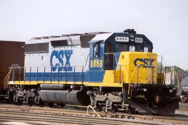    Поезд CSX 8888 / Mmandmcb14/locomotive.fandom.com