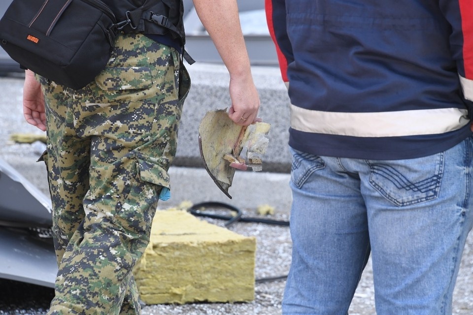    При обнаружении частей БПЛА надо сообщить в полицию или службу 112. Михаил ФРОЛОВ