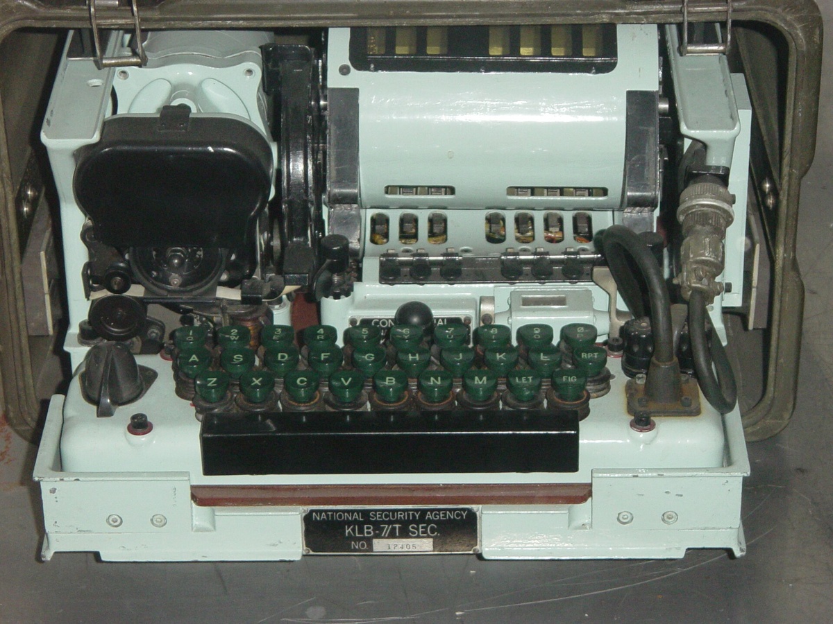 Шифровальная машина KL-7 (также известная под кодовыми именами ADONIS и POLUX)
