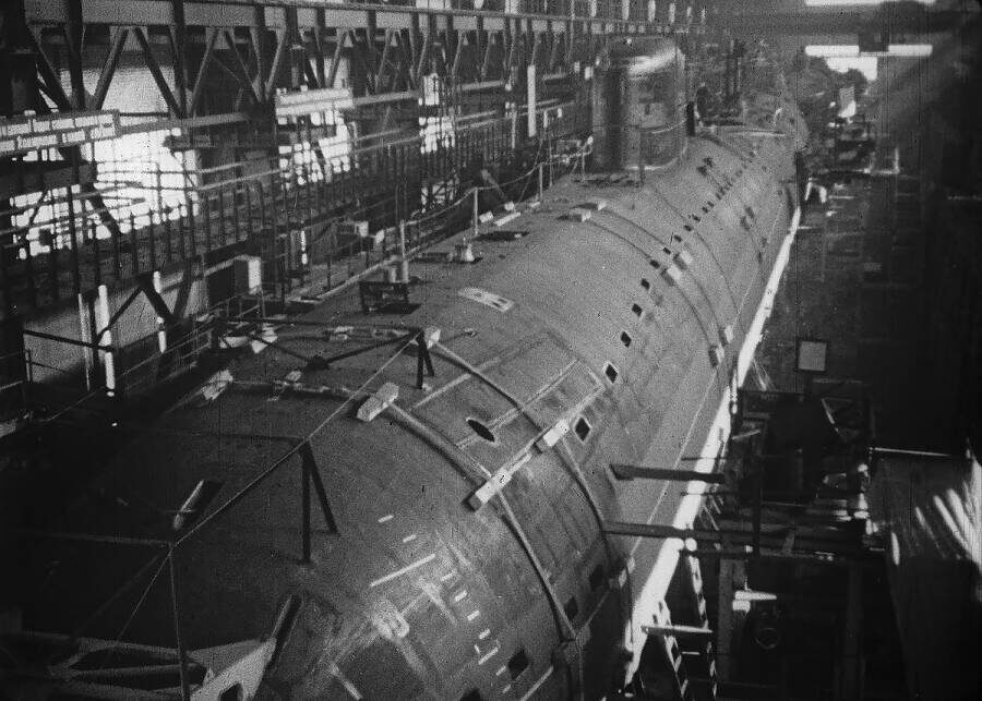 Атомная подлодка К-3 в стапельном цеху завода «Севмаш», 1957 год
Источник: 1apl.sevmash.ru