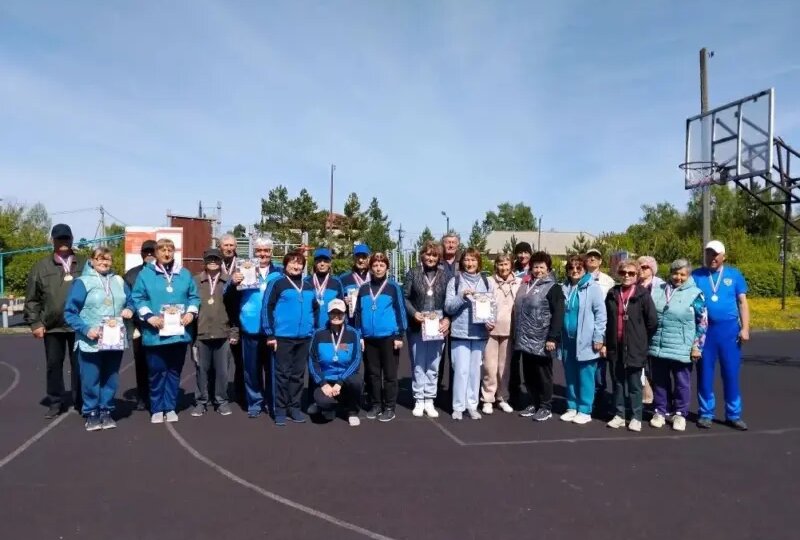 Пенсионеры в Здвинске соревновались в ловкости и выносливости