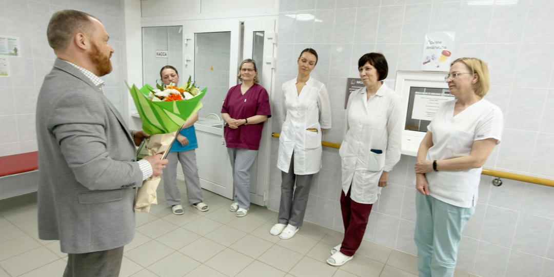 С благодарностью за труд. В Кунгурской больнице на заслуженный отдых проводили Наталью Михайловну Калашникову