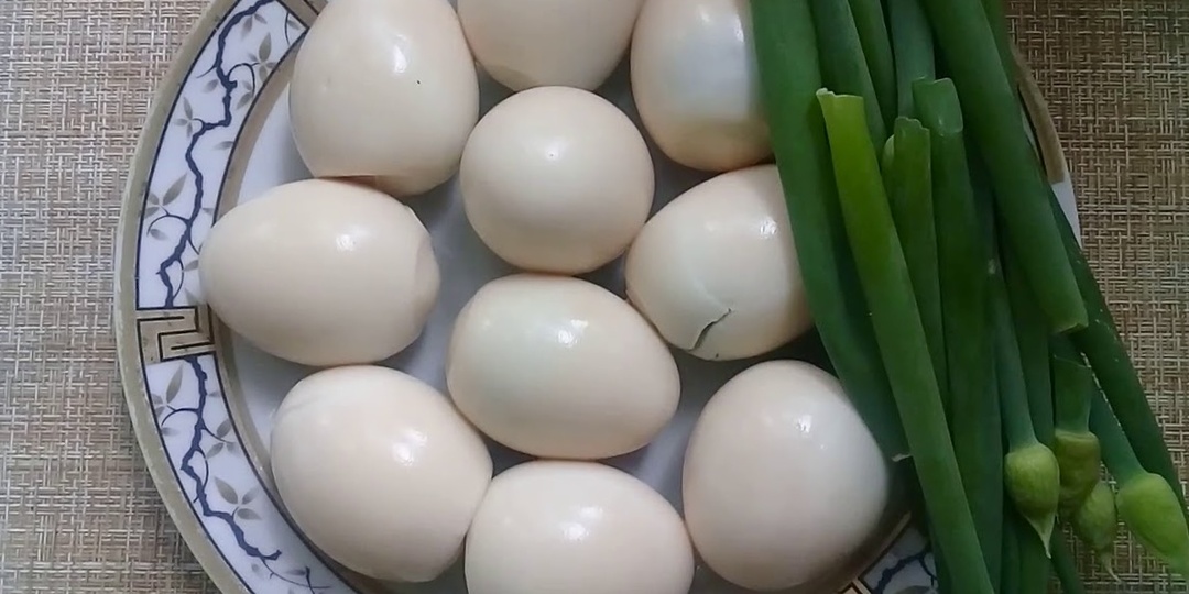 Суставы после 60 лет реагируют на питание: 5 продуктов на завтрак для снижения мочевой кислоты