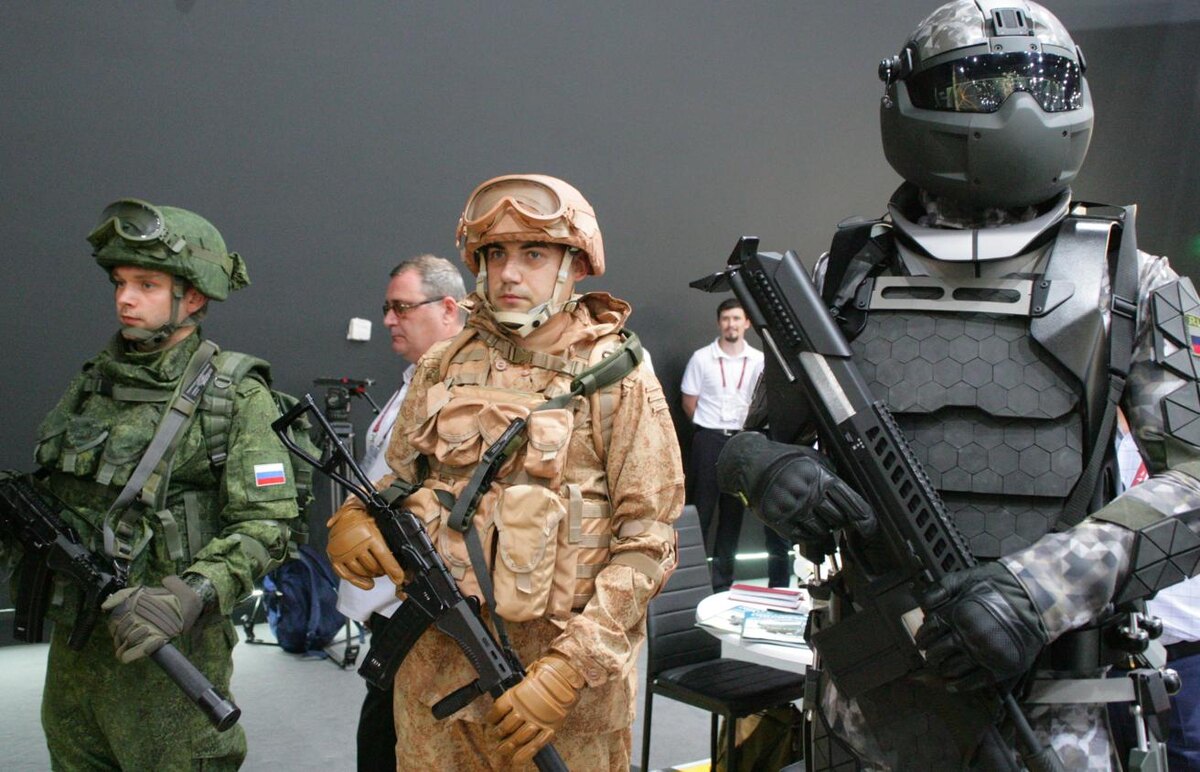 Солдаты в экипировке. Источник: tass.ru