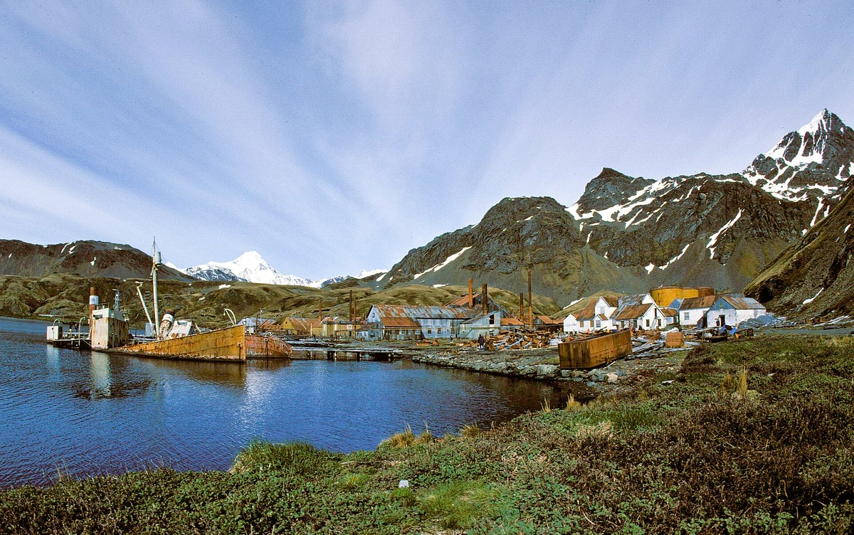 Китобойная станция в Грютвикене. фото: https://ru.wikipedia.org/wiki/Южная_Георгия
