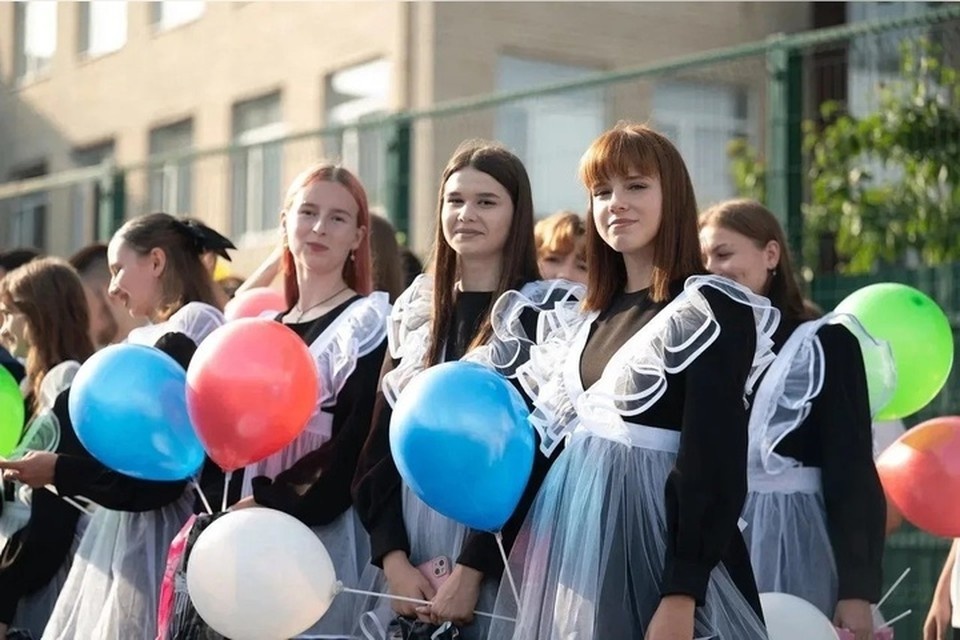    В регионе готовят проведение выпускных и последних звонков. Фото: тг-канал Владимира Сальдо