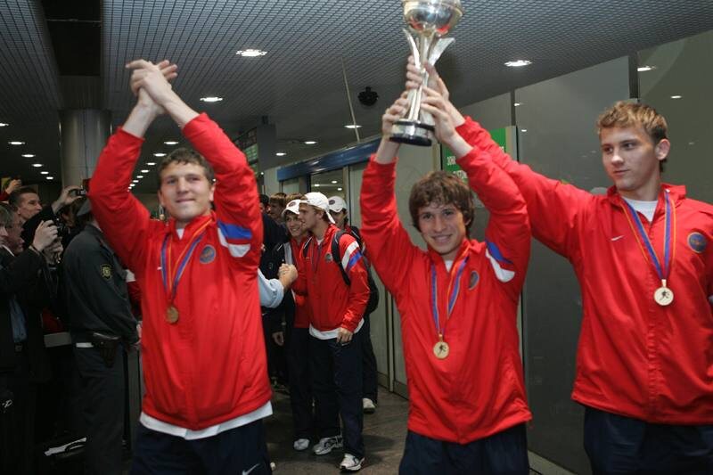 Сборная России U-17 после победы на юношеском Евро-2006