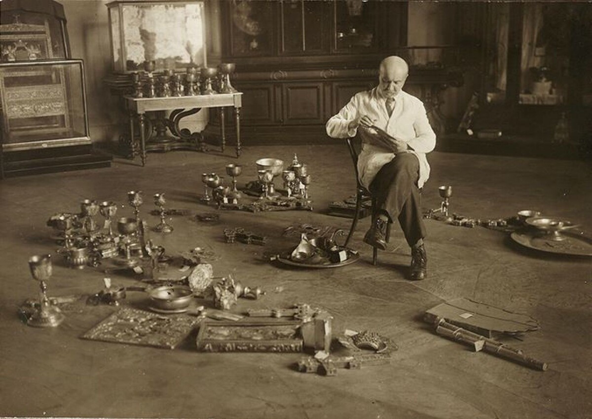Дмитрий Дмитриевич Иванов.