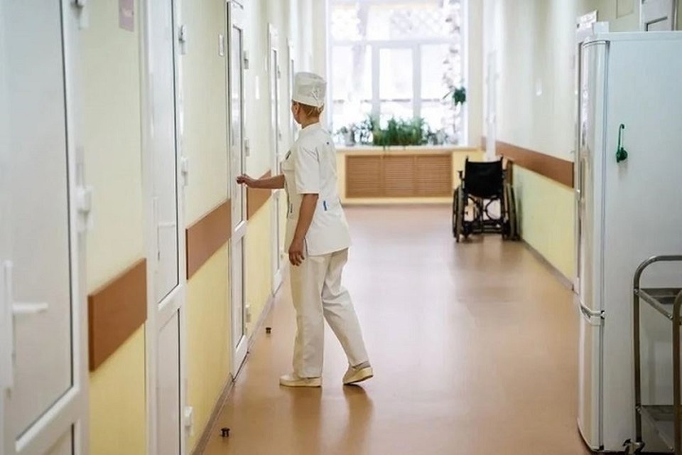    Новая бригада врачей из Санкт-Петербурга начала работать в больницах Мариуполя (архивное фото) Светлана МАКОВЕЕВА