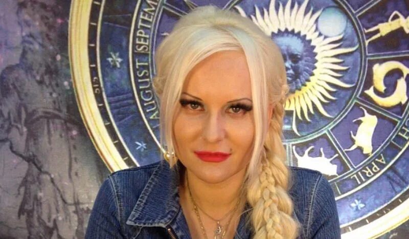 Если сейчас открыть всю правду, рухнет абсолютно всё: Дарья Миронова о сломавшейся реальности