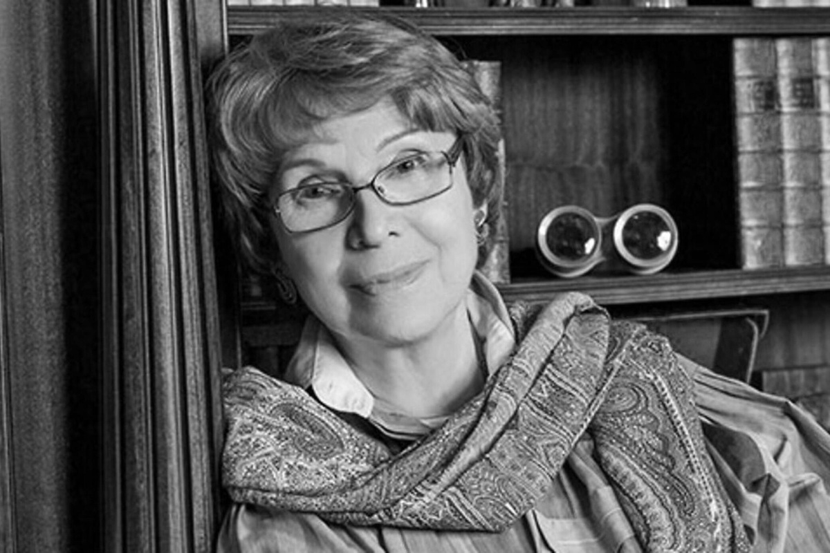     Умерла актриса фильма «Карьера Димы Горина» Наталия Киндинова, вдова народного артиста России Павла Хомского