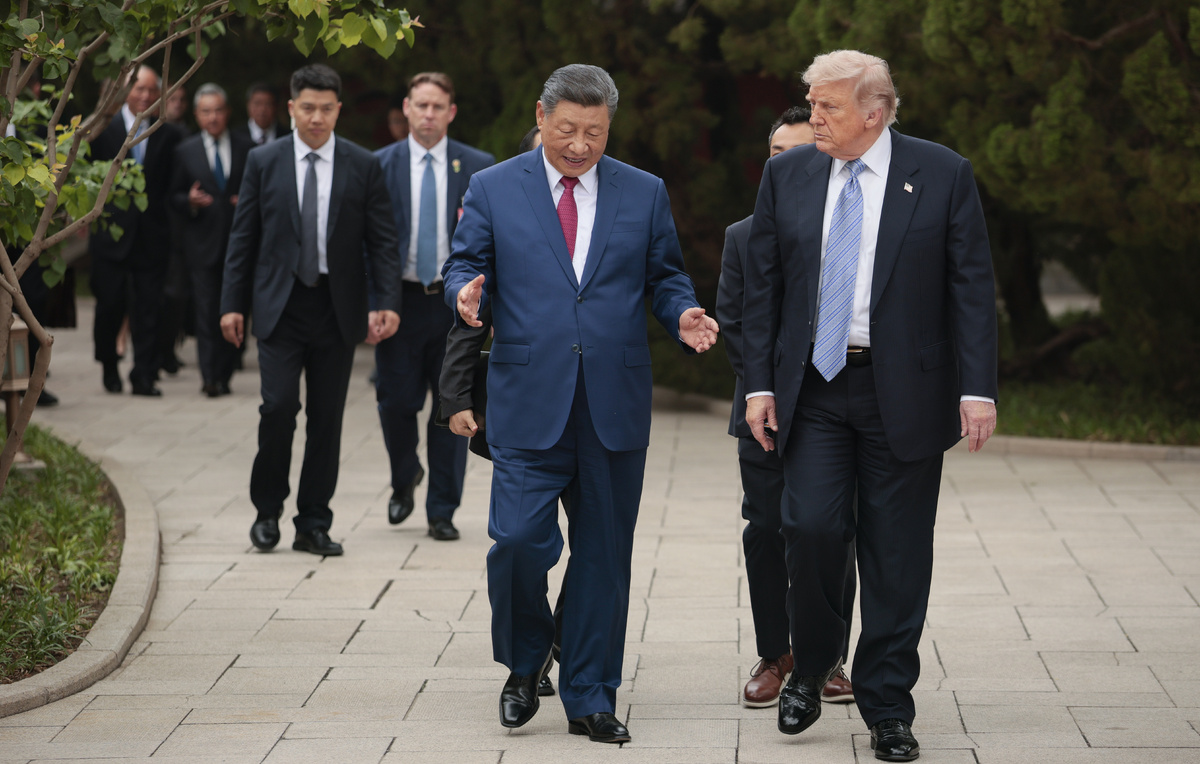    Председатель КНР Си Цзиньпин и президент США Дональнд Трамп  Evan Vucci - Pool/Getty Images