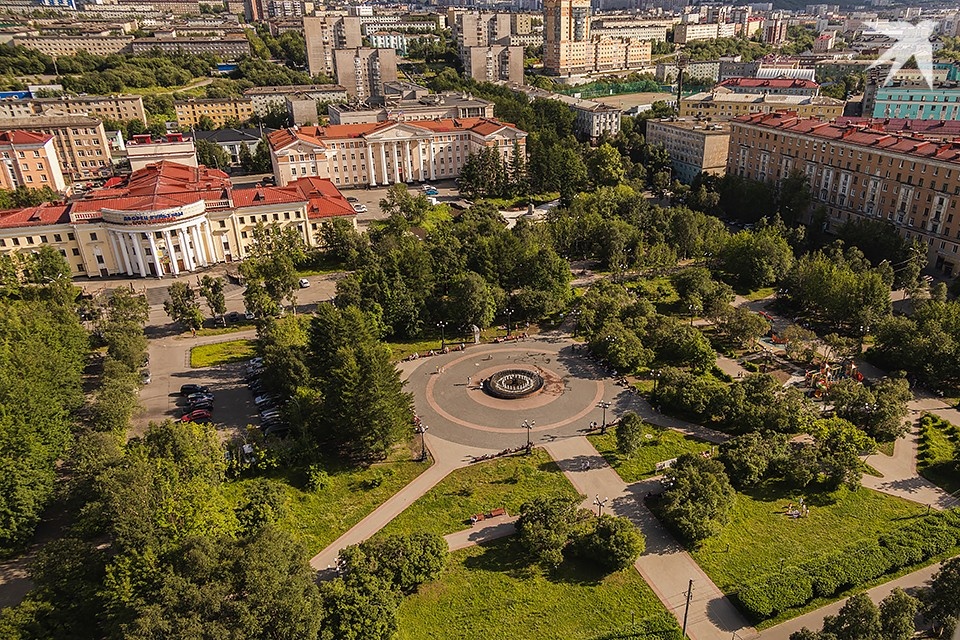    Всего таких территорий три в каждом административном округе. Антон ЗАБИРОВ