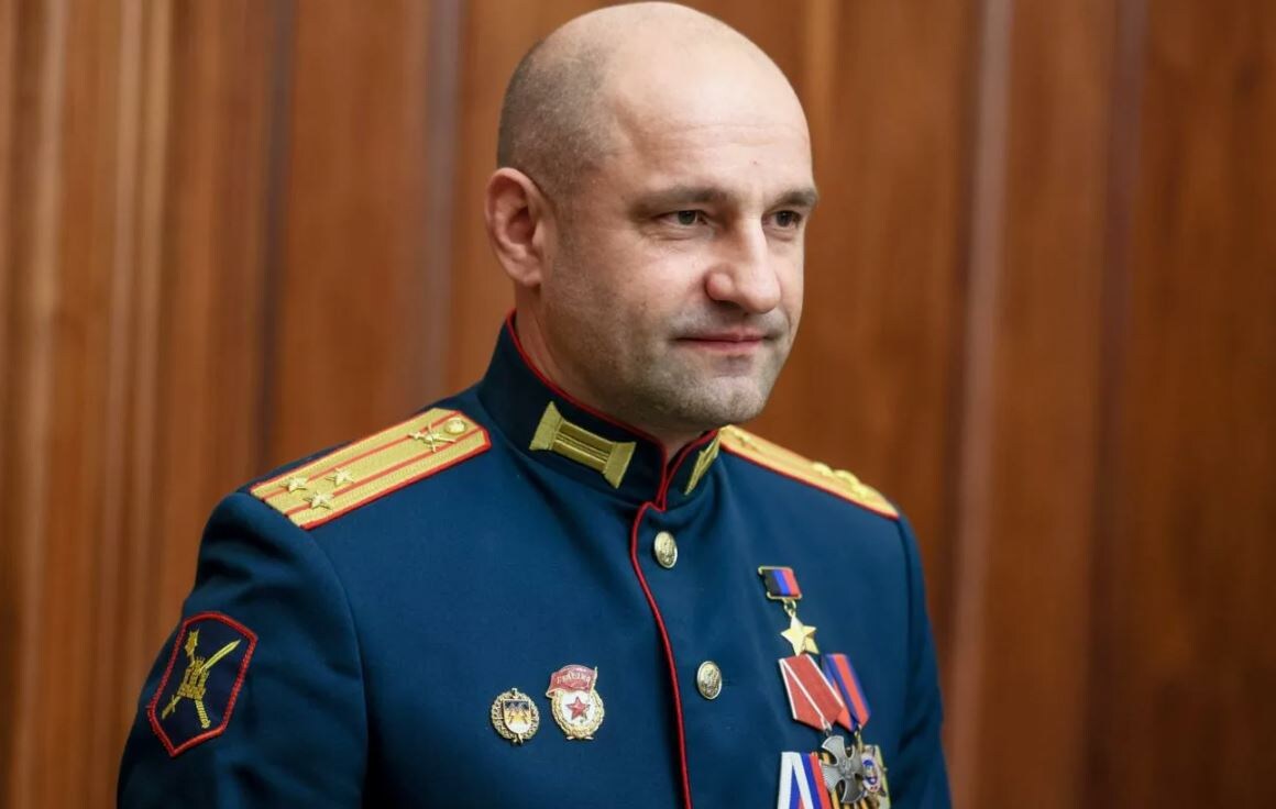 Ветераны СВО идут во власть. На снимке полпред президента в Уральском округе Артём Жога. 
