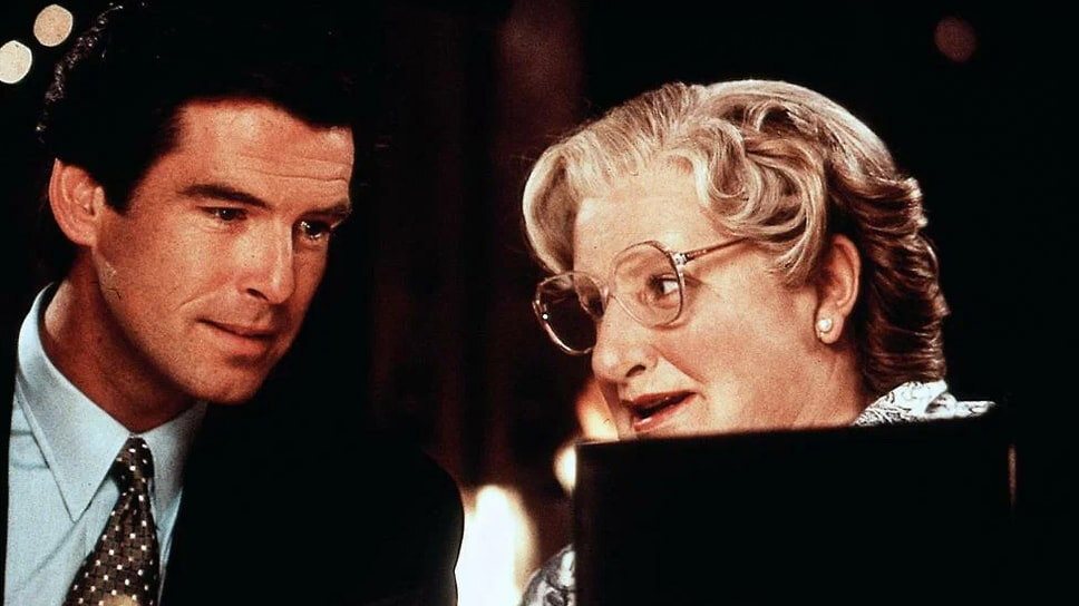 В фильме «Миссис Даутфайр» (1993) актер сыграл ухажера главной героини (Салли Филд).📷Фото: Blue Wolf