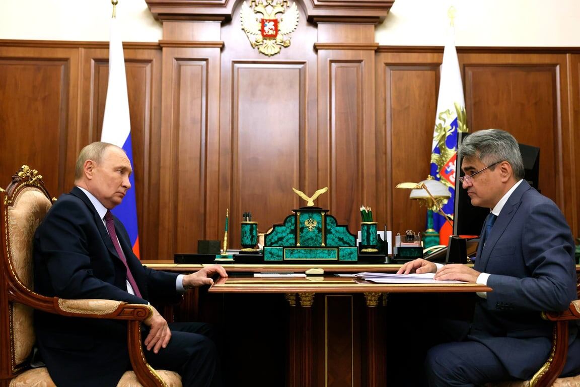 Алексей Нечаев на встрече с Владимиром Путиным в Кремле, Москва, 19 ноября 2024 года. Фото: Kremlin