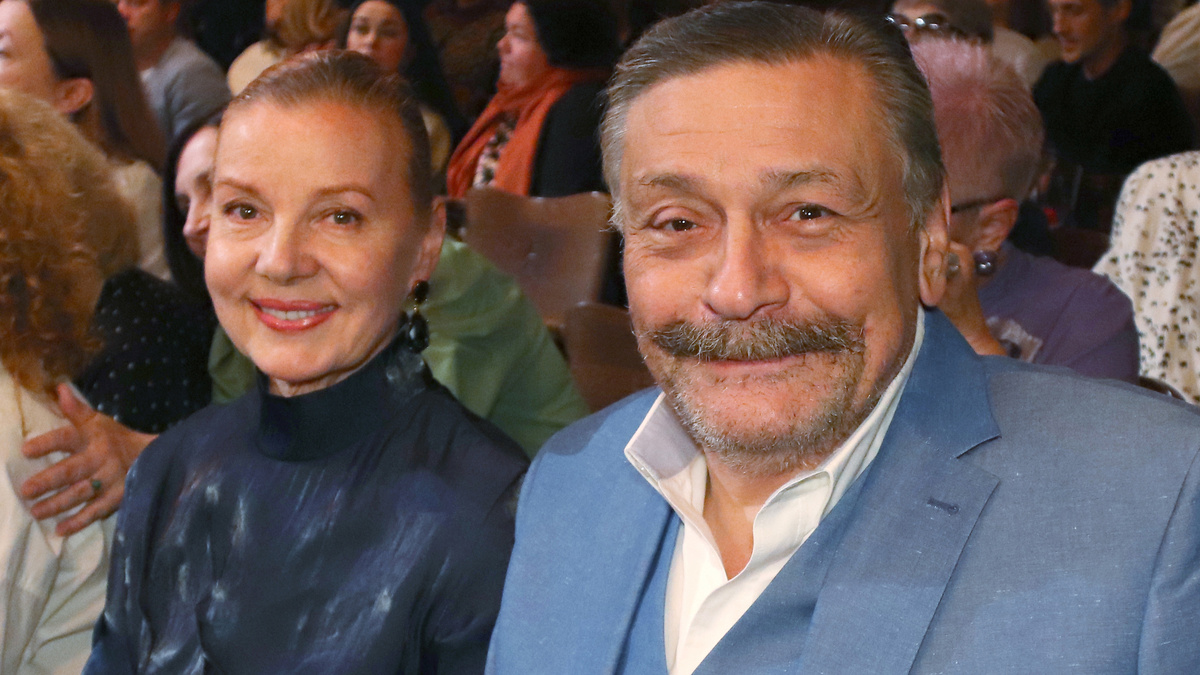    Дмитрий Назаров и его жена Ольга Васильева. Фото: Екатерина Цветкова / Global Look Press