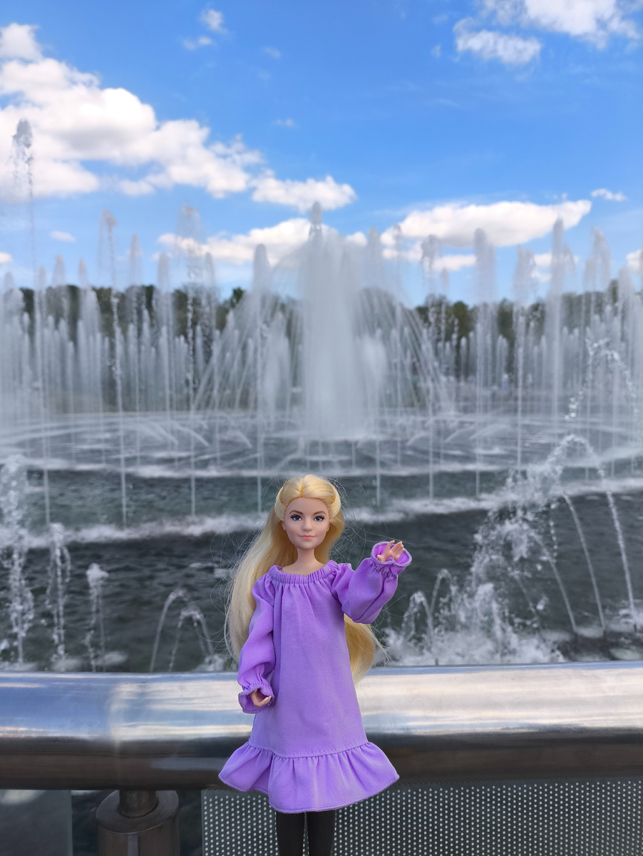 Луна и фонтан
