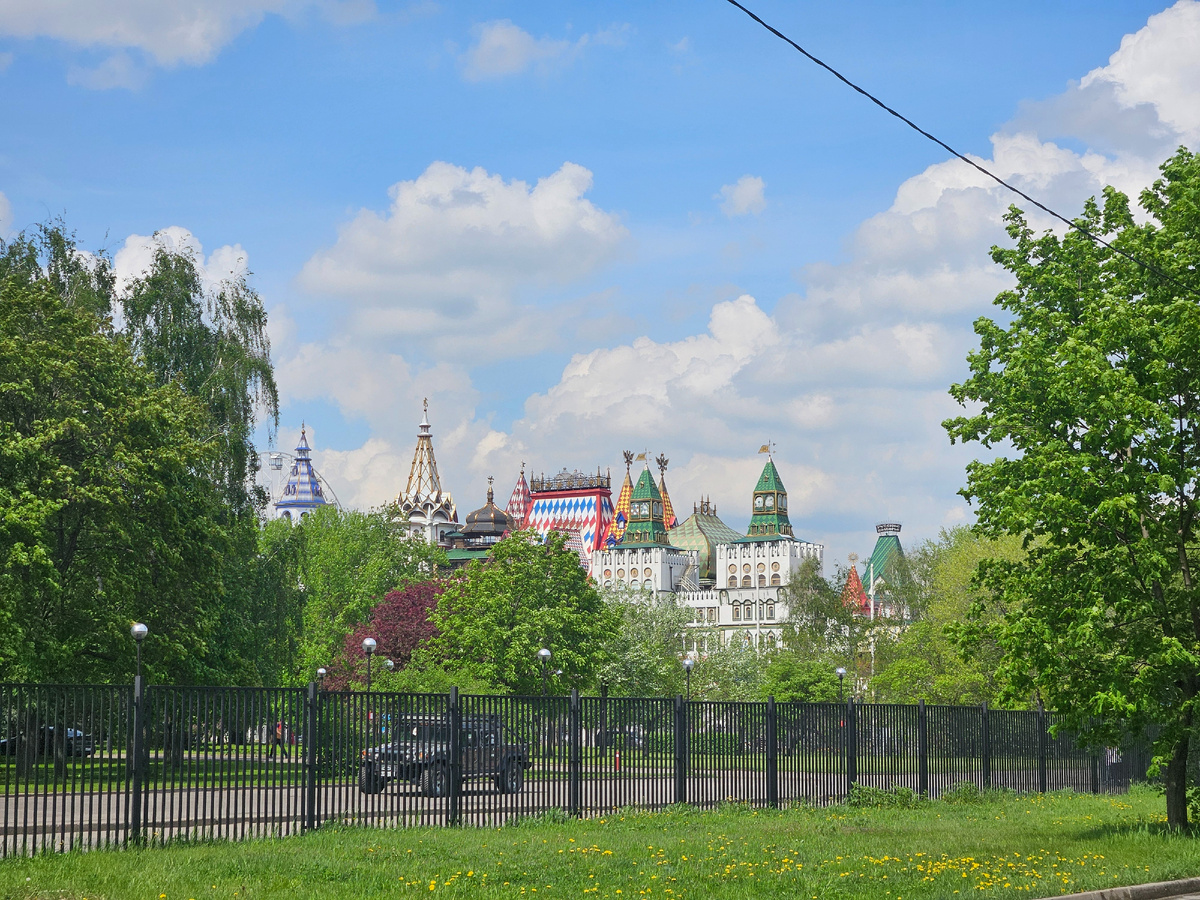 Пряничный новый Измайловский кремль.