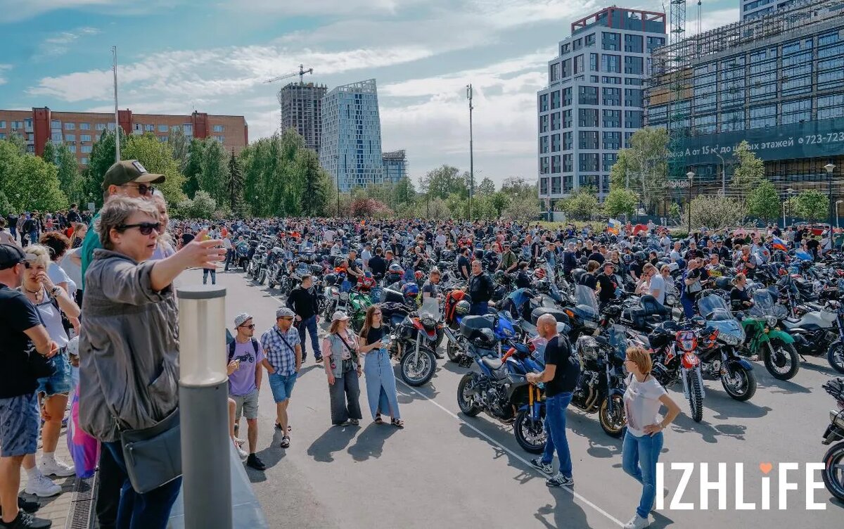   Фотофакт: мотоциклисты Ижевска открыли сезон
