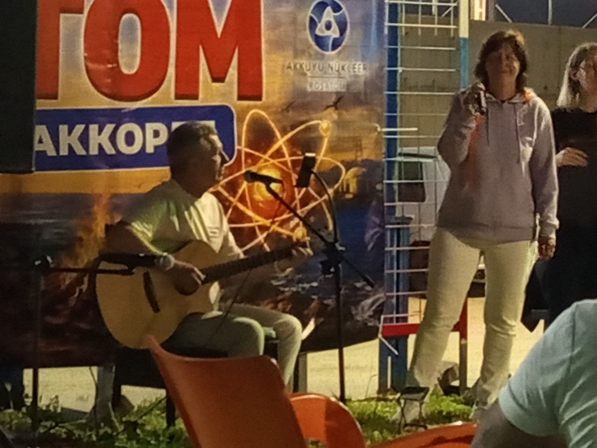 Ваще певица 