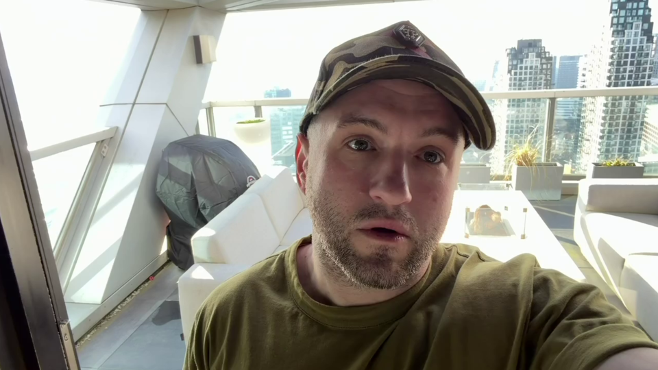     Сожгут вместе с семьей: инвестор Гафаров угрожает вкладчикам жестоким убийством t.me/Eric Gafarov