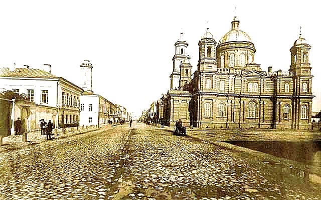 Воскресенская улица в Казани