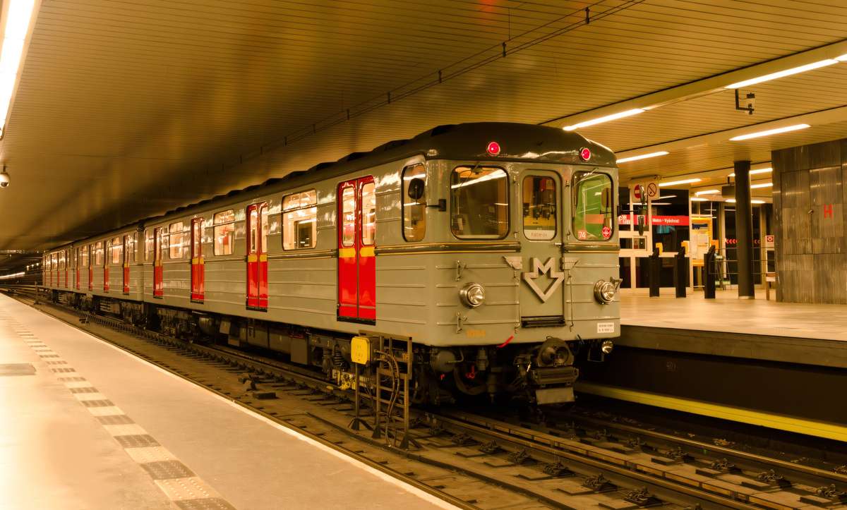 Ечс 1084. Чехия, Прага, станция Stanice Vyšehrad. Автор: Electron. Дата: 25 ноября 2023 г.