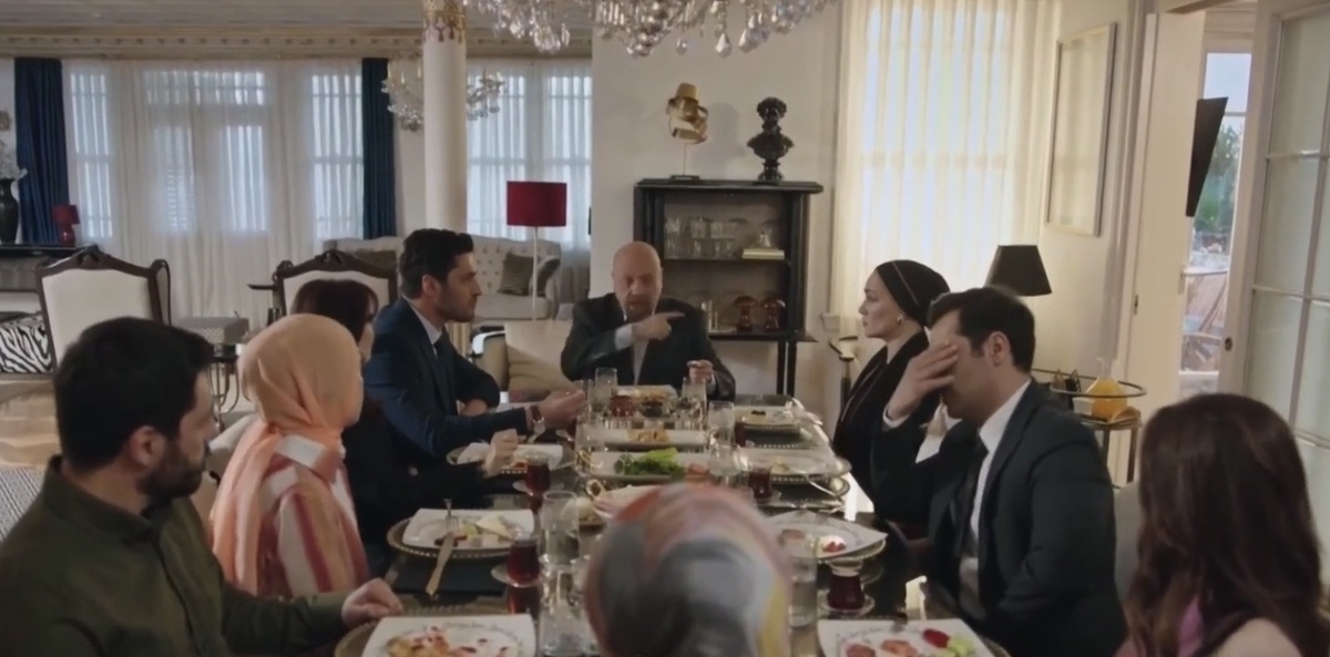 Кадр из сериала Клюквенный Щербет»