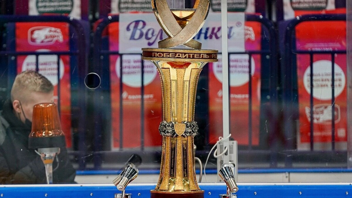    Кубок Континента выставили в магнитогорском парке «Притяжение»   belarushockey.com, https://belarushockey.com/khl/news/2021/02/27/kristian-henkel-s-ak-barsom-ne-smog-vyigrat-kubok-kontinenta/