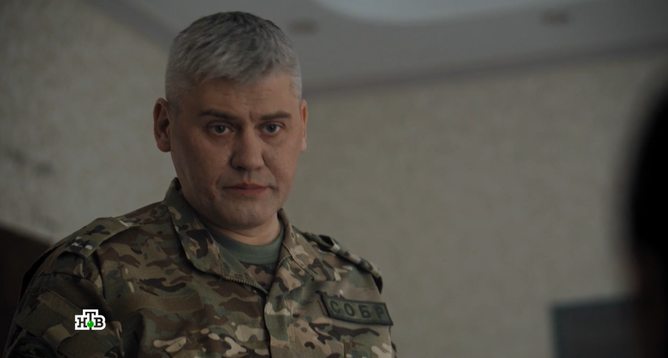 Краткое содержание всех 10 серий сериала "Извозчик" (2026). Чем закончится детектив на НТВ?