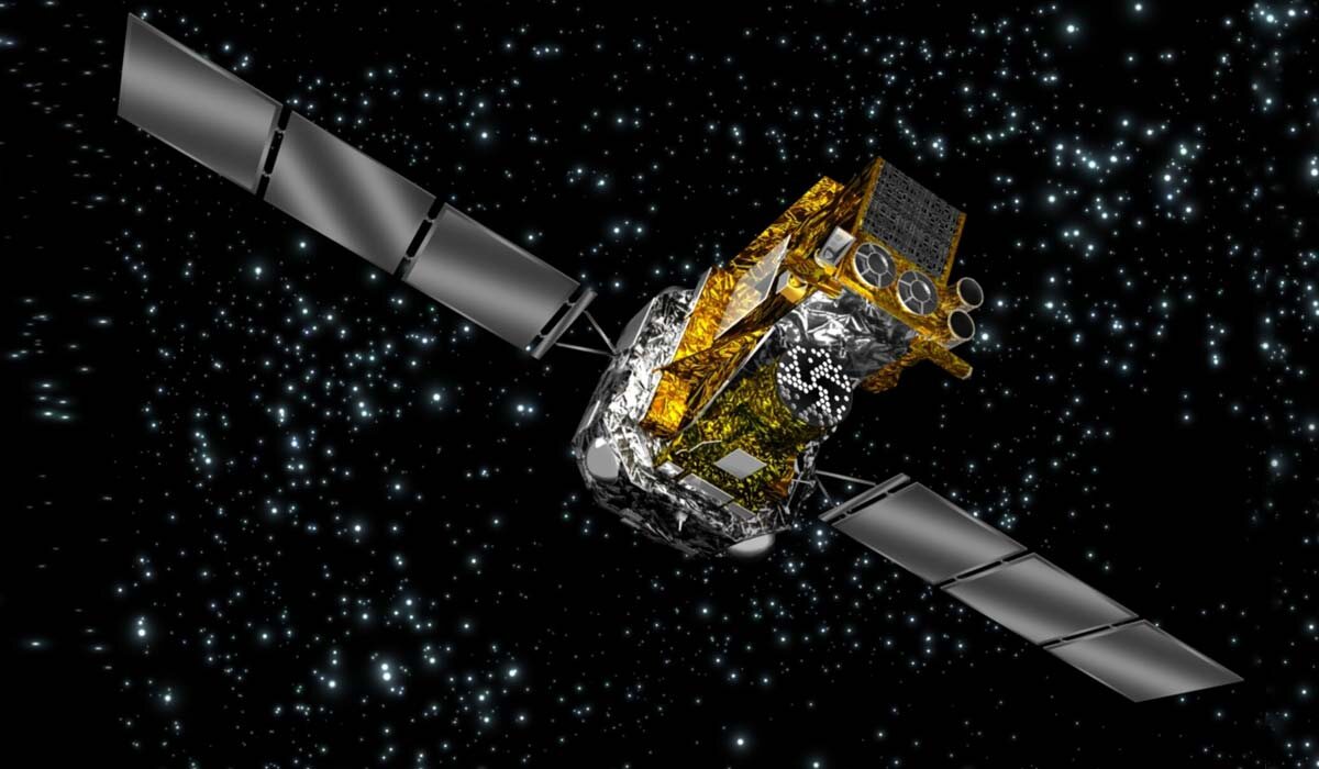    Международная космическая обсерватория INTEGRAL для изучения галактических и внегалактических объектов в жестком рентгеновском и гамма-диапазоне, проект Европейского космического агентства (ЕКА) в сотрудничестве с «Роскосмосом» и NASA. Отработала 22 года на высокой эллиптической орбите с высотой апогея 153 000 километров / © ESA