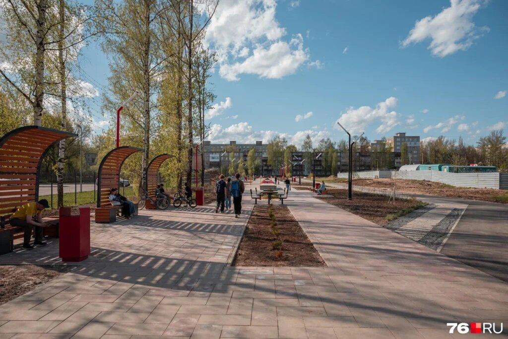    В Ярославле открыли обновлённую аллею Ивана Ткаченко